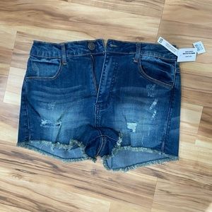 Tilly’s jean shorts, new with tags!